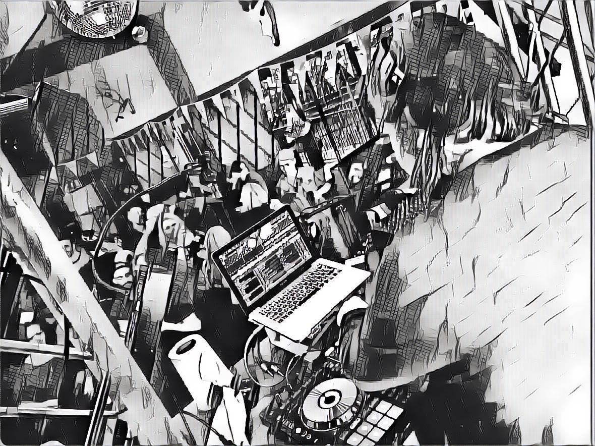 PREMIERE + INTERVIEW — Piers Kirwan Afraid of the Dark [Boogie Cafe